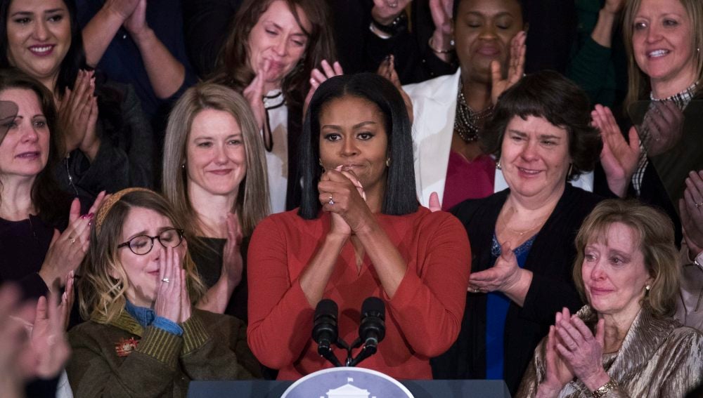 Michelle obama, emocionada durante su discurso