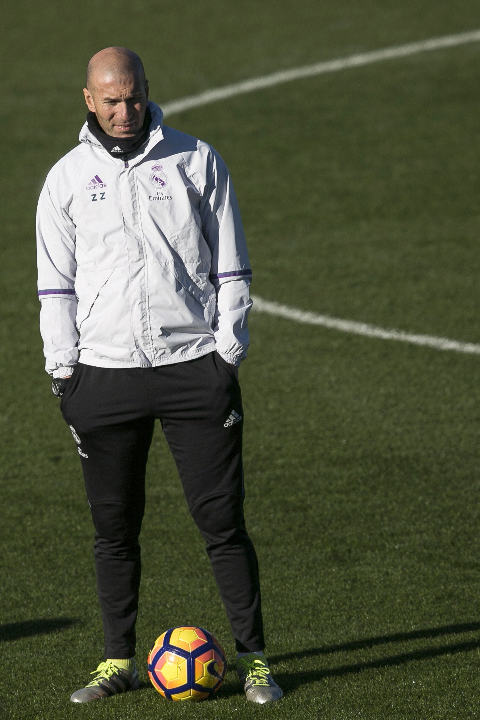 Zidane contesta a Piqué: "Sus palabras no me preocupan, no entro en ese debate" Zidane contesta a Piqué: "Sus palabras no me preocupan, no entro en ese debate"