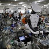 Robots en una fábrica