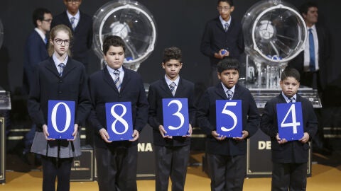 El 08354, Primer Premio en el Sorteo de El Ni&ntilde;o