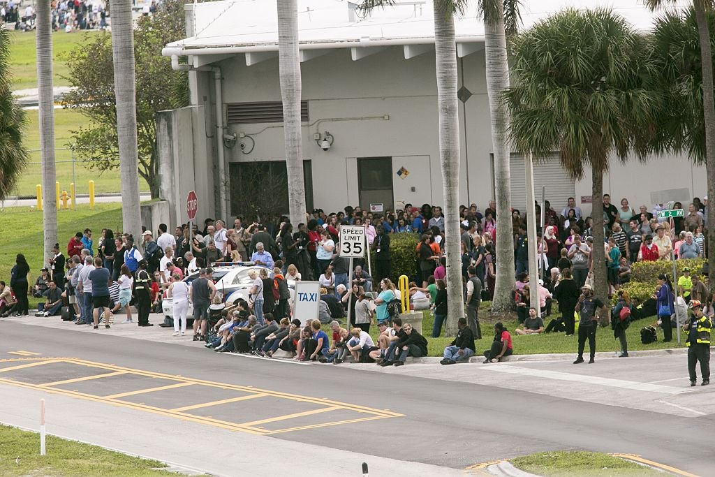 El FBI no descarta la motivación terrorista en el tiroteo del aeropuerto de Fort Lauderdale en Florida El FBI no descarta la motivación terrorista en el tiroteo del aeropuerto de Fort Lauderdale en Florida