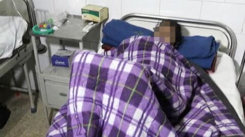 La v&iacute;ctima, recuper&aacute;ndose en una de las camas del hospital