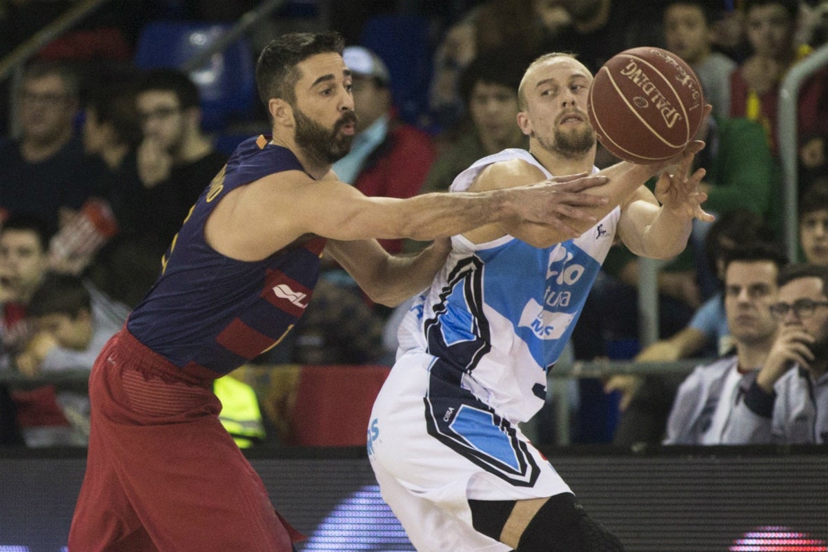 Tomic y Navarro lideran la victoria del Barcelona Lassa contra un débil Obradoiro Tomic y Navarro lideran la victoria del Barcelona Lassa contra un débil Obradoiro