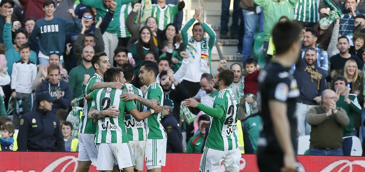 El Betis gana al Leganés y abre tierra de por medio con el descenso El Betis gana al Leganés y abre tierra de por medio con el descenso