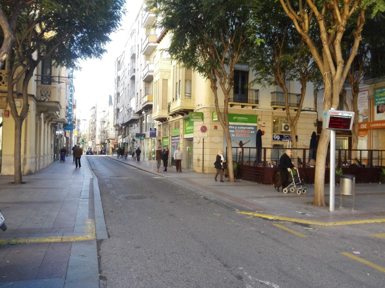 Los comercios del centro de Elche y su entorno no apuntan unanimidad Los comercios del centro de Elche y su entorno no apuntan unanimidad