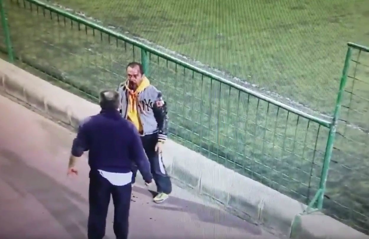 Vergonzosa pelea entre dos padres de jugadores del fútbol juvenil canario Vergonzosa pelea entre dos padres de jugadores del fútbol juvenil canario