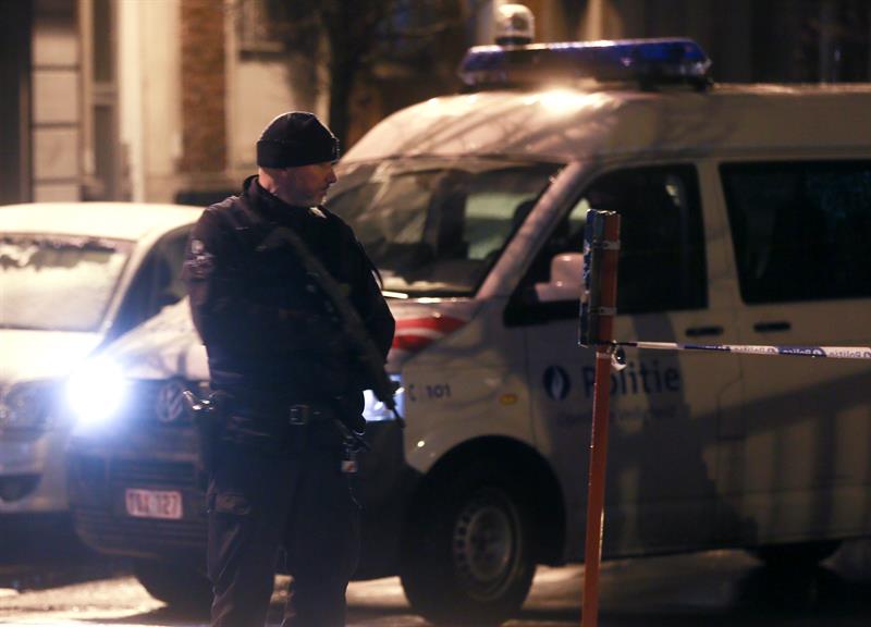 Tres detenidos en una operación antiterrorista en Bruselas Tres detenidos en una operación antiterrorista en Bruselas