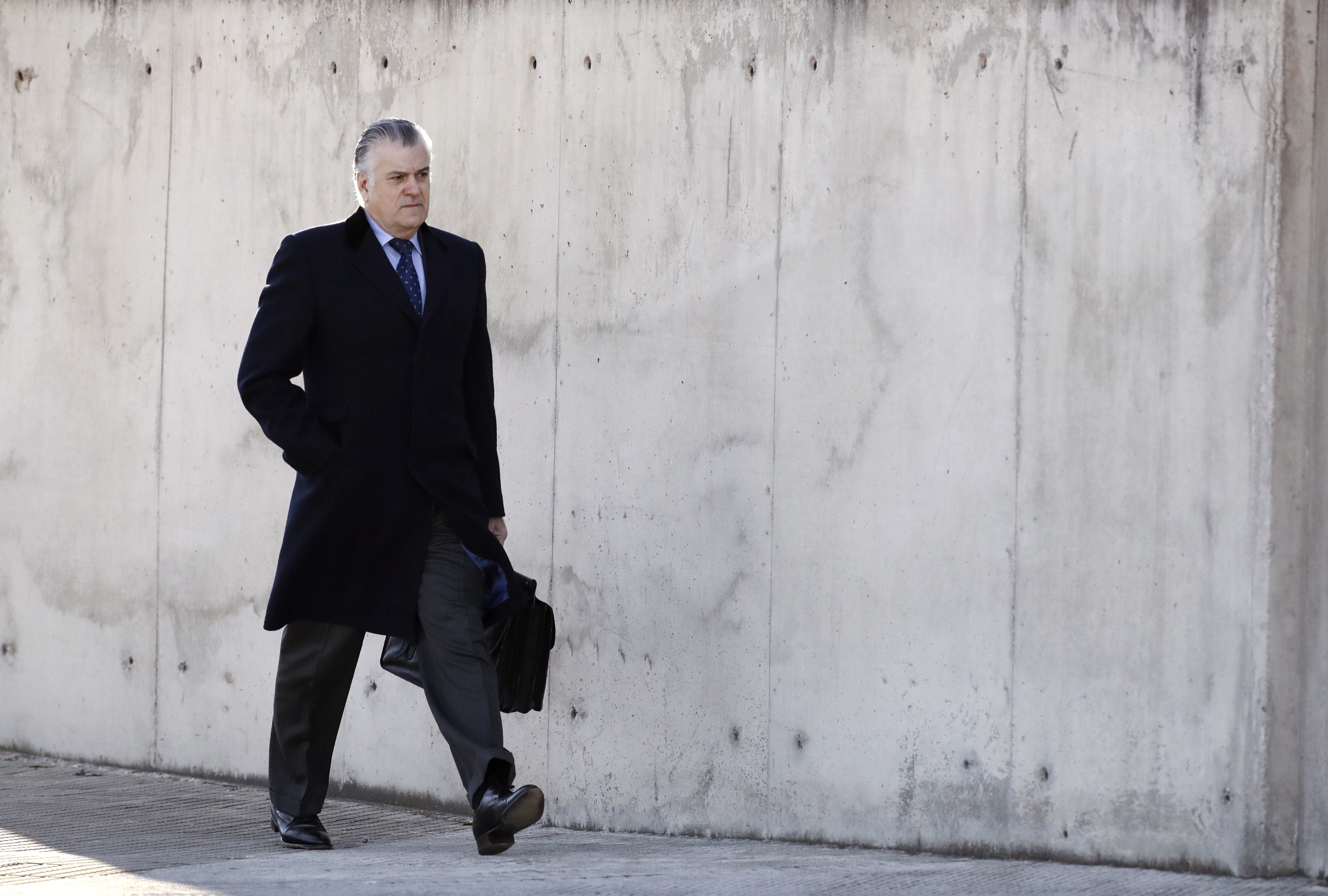 La gestora de banco suizo dice que Bárcenas negó que el dinero fuera de política La gestora de banco suizo dice que Bárcenas negó que el dinero fuera de política