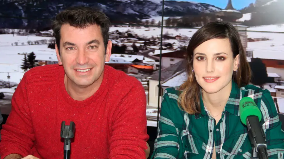 Arturo Valls y Natalia de Molina durante una entrevista en Onda Cero Arturo Valls y Natalia de Molina durante una entrevista en Onda Cero
