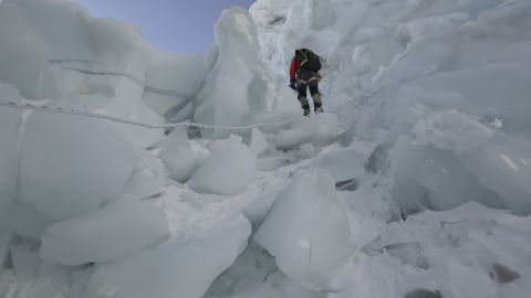 Alex Txikon, en 'el corredor de la muerte'