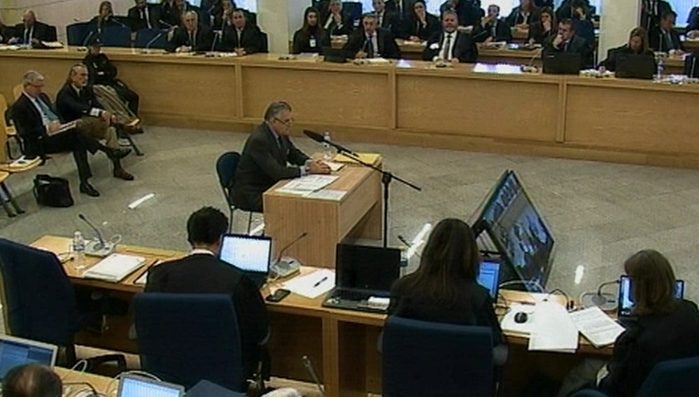 Arenas, Rato, Mayor Oreja y Acebes llegan a la Audiencia Nacional para testificar en Gürtel Arenas, Rato, Mayor Oreja y Acebes llegan a la Audiencia Nacional para testificar en Gürtel