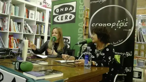 Rosa Montero en Onda Cero Pontevedra La libreria Cronopios llena de libros de "La Carne"