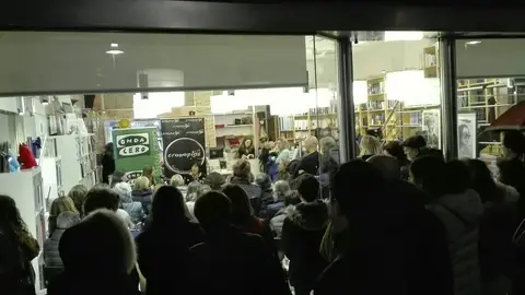 Rosa Montero durante la presentación en Cronopios "La Carne" último libro de Rosa Montero