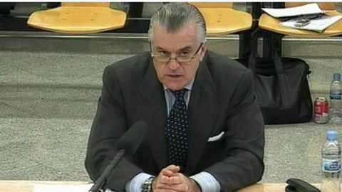 Luis B&aacute;rcenas