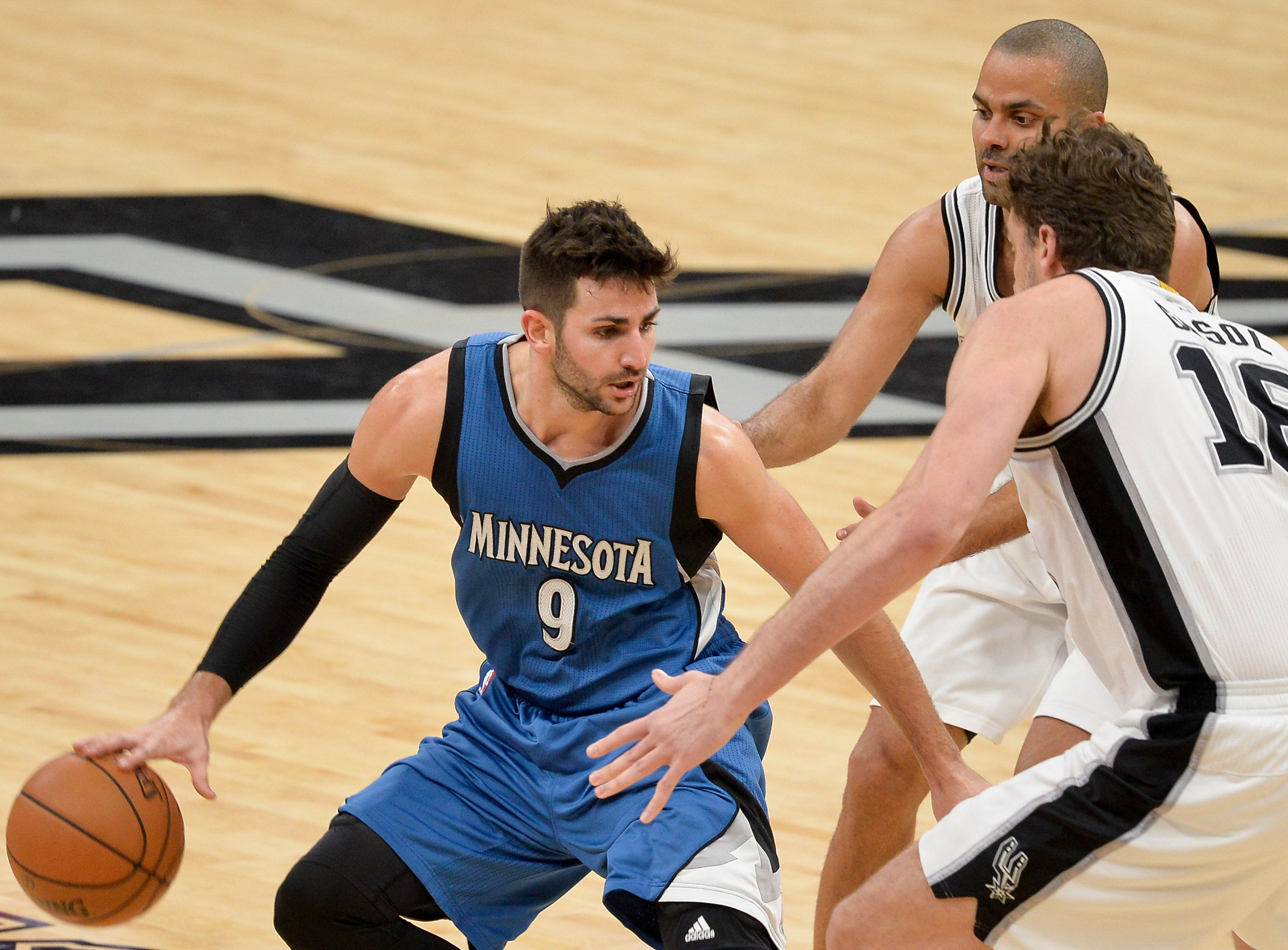 Leonard y los Spurs chafan la gran noche de Ricky Rubio Leonard y los Spurs chafan la gran noche de Ricky Rubio