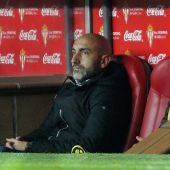 Abelardo, durante un partido con el Sporting