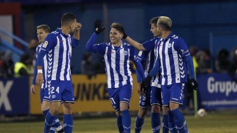 El Alav&eacute;s celebra el gol ante el Alcorc&oacute;n