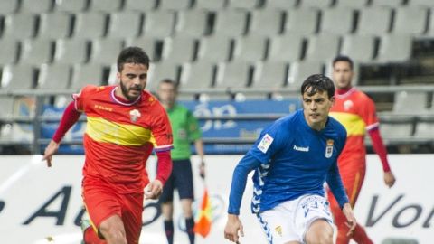 El centrocampista asturiano ha llegado a un acuerdo con el Elche para ampliar tres a&ntilde;os m&aacute;s su contrato.