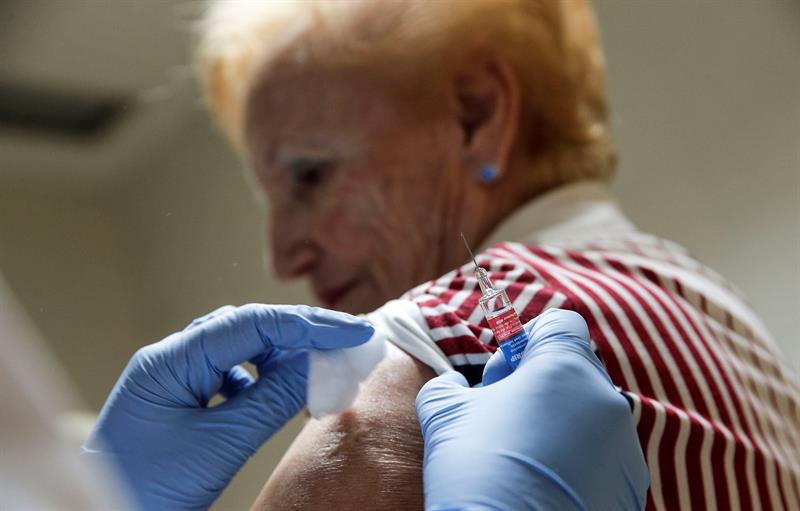Sigue aumentando la epidemia de gripe: 220 casos por cada 100.000 habitantes Sigue aumentando la epidemia de gripe: 220 casos por cada 100.000 habitantes