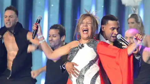 Loalwa Braz con Don Omar Loalwa Braz con Don Omar