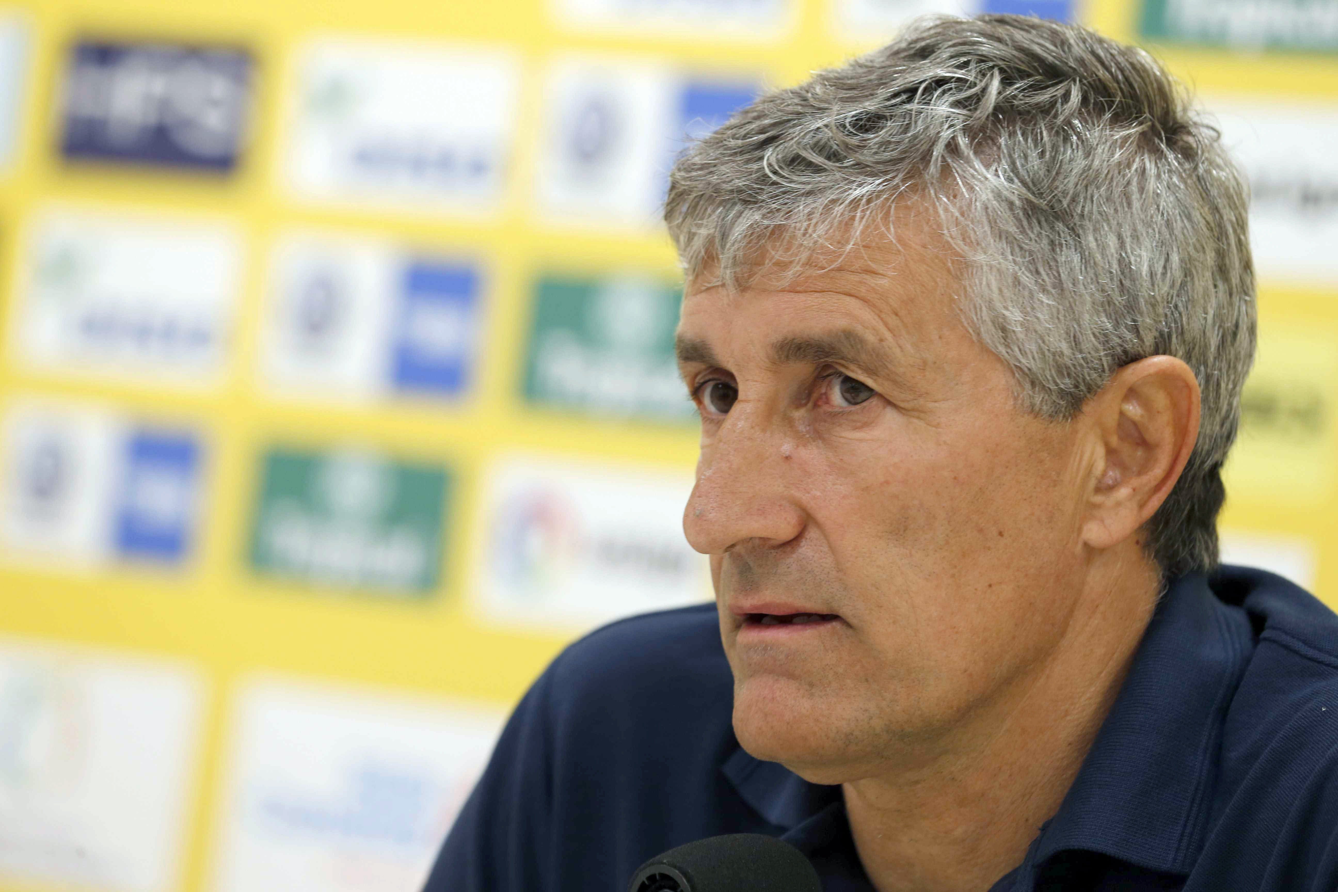 Quique Setién: "Araujo tiene que salir de aquí, necesita dar un cambio a su vida" Quique Setién: "Araujo tiene que salir de aquí, necesita dar un cambio a su vida"