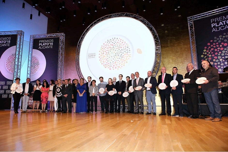 Elche se viste de gala este domingo para recibir los Premios Plato de la Asociación Provincial de Hostelería de Alicante Elche se viste de gala este domingo para recibir los Premios Plato de la Asociación Provincial de Hostelería de Alicante