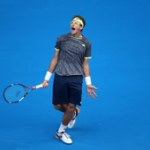 Denis Istomin celebra su victoria sobre Novak Djokovic Denis Istomin celebra su victoria sobre Novak Djokovic