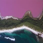 El lago rosa australiano