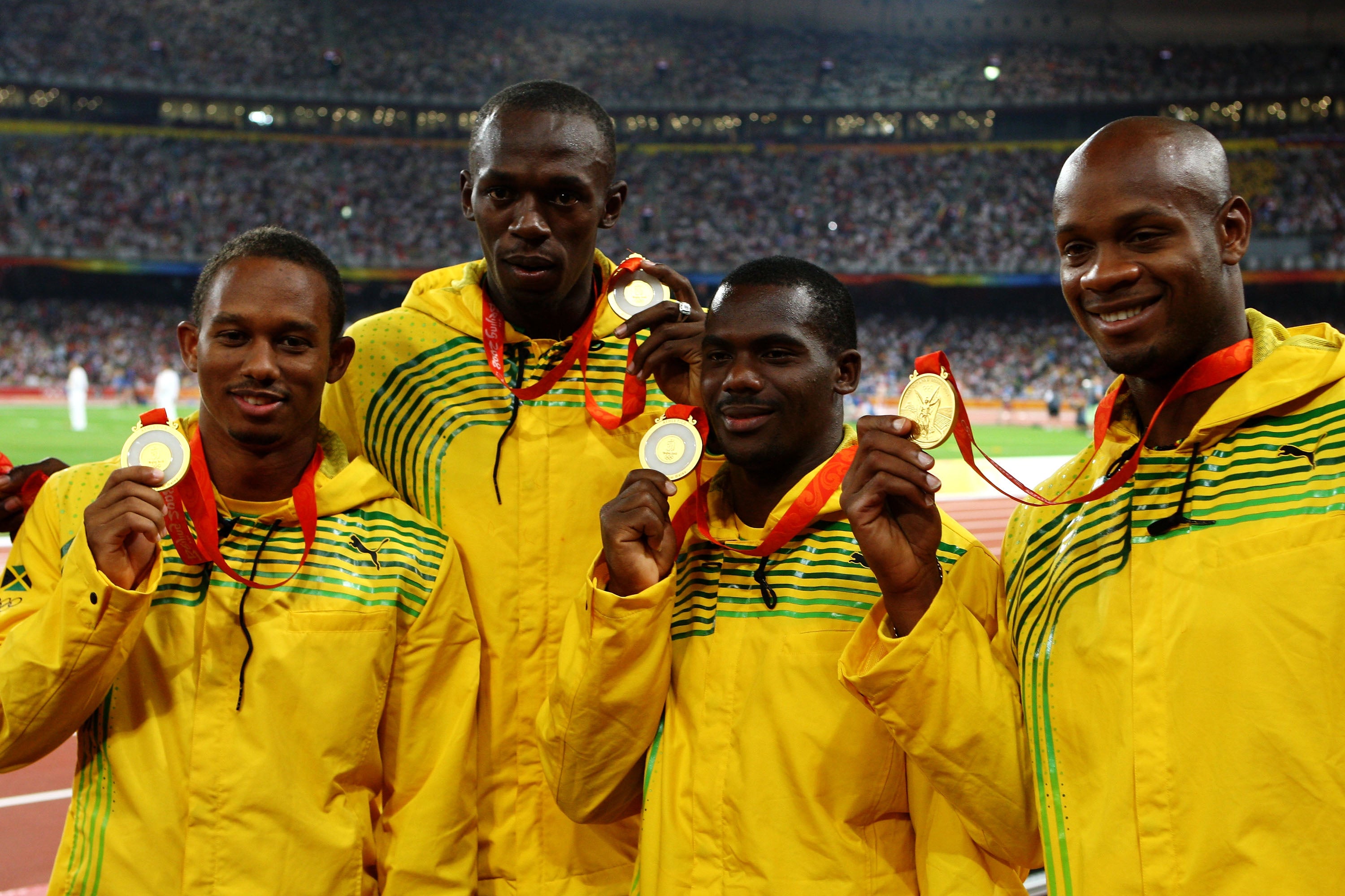 Usain Bolt pierde el oro en relevos 4x100 de Pekín 2008 por dopaje de su compañero Nesta Carter Usain Bolt pierde el oro en relevos 4x100 de Pekín 2008 por dopaje de su compañero Nesta Carter