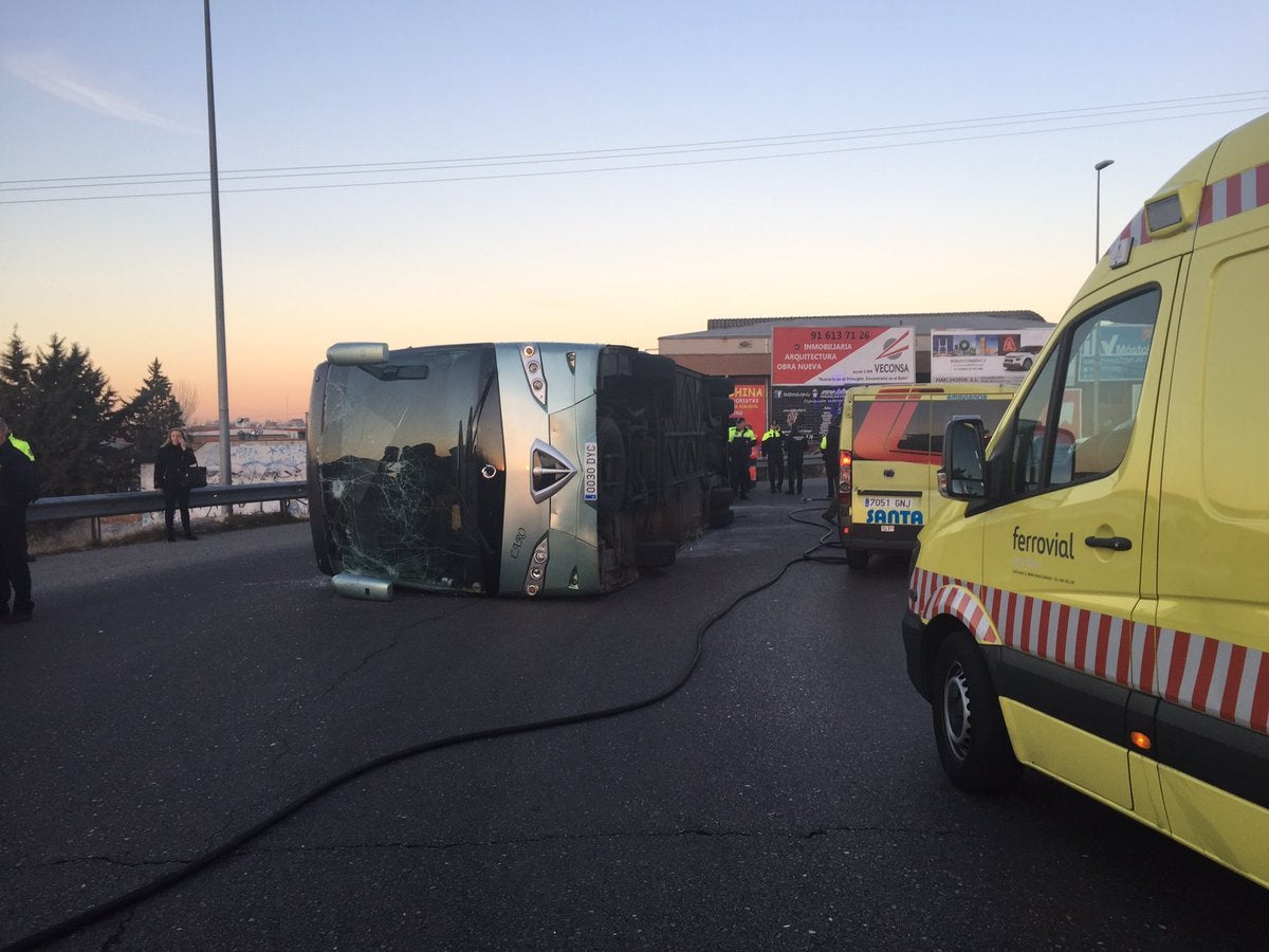El conductor del autobús escolar volcado en Fuenlabrada da positivo por cocaína El conductor del autobús escolar volcado en Fuenlabrada da positivo por cocaína