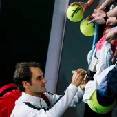 Federer, firmando autógrafos en Australia Federer, firmando autógrafos en Australia