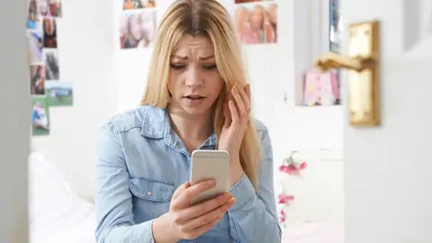 La alegría por las desgracias ajenas: una emoción que ayuda a predecir el acoso escolar y el ciberacoso La alegría por las desgracias ajenas: una emoción que ayuda a predecir el acoso escolar y el ciberacoso