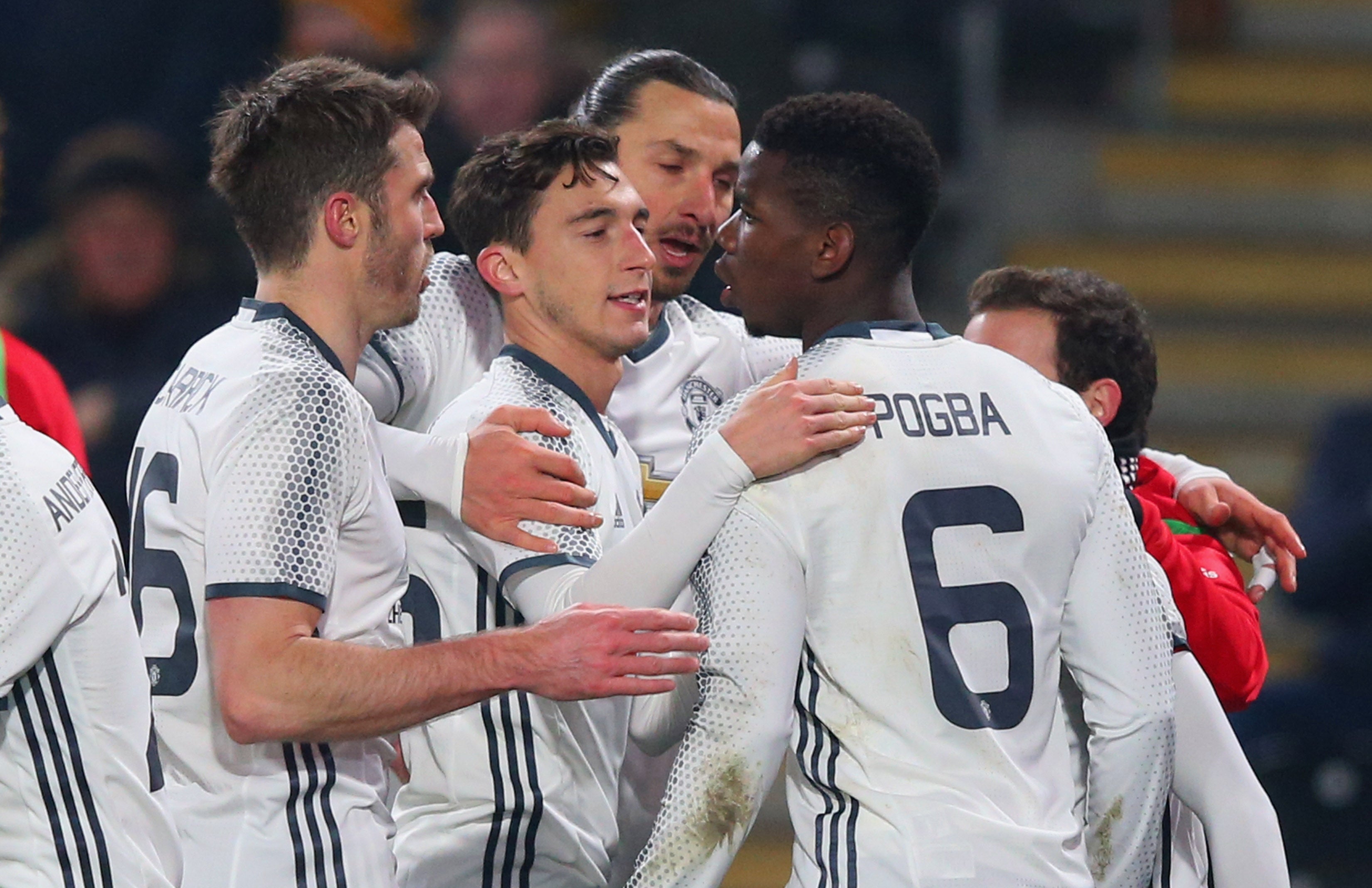 El United le regala a Mourinho la final de la Copa de la Liga a pesar de la derrota frente al Hull City El United le regala a Mourinho la final de la Copa de la Liga a pesar de la derrota frente al Hull City