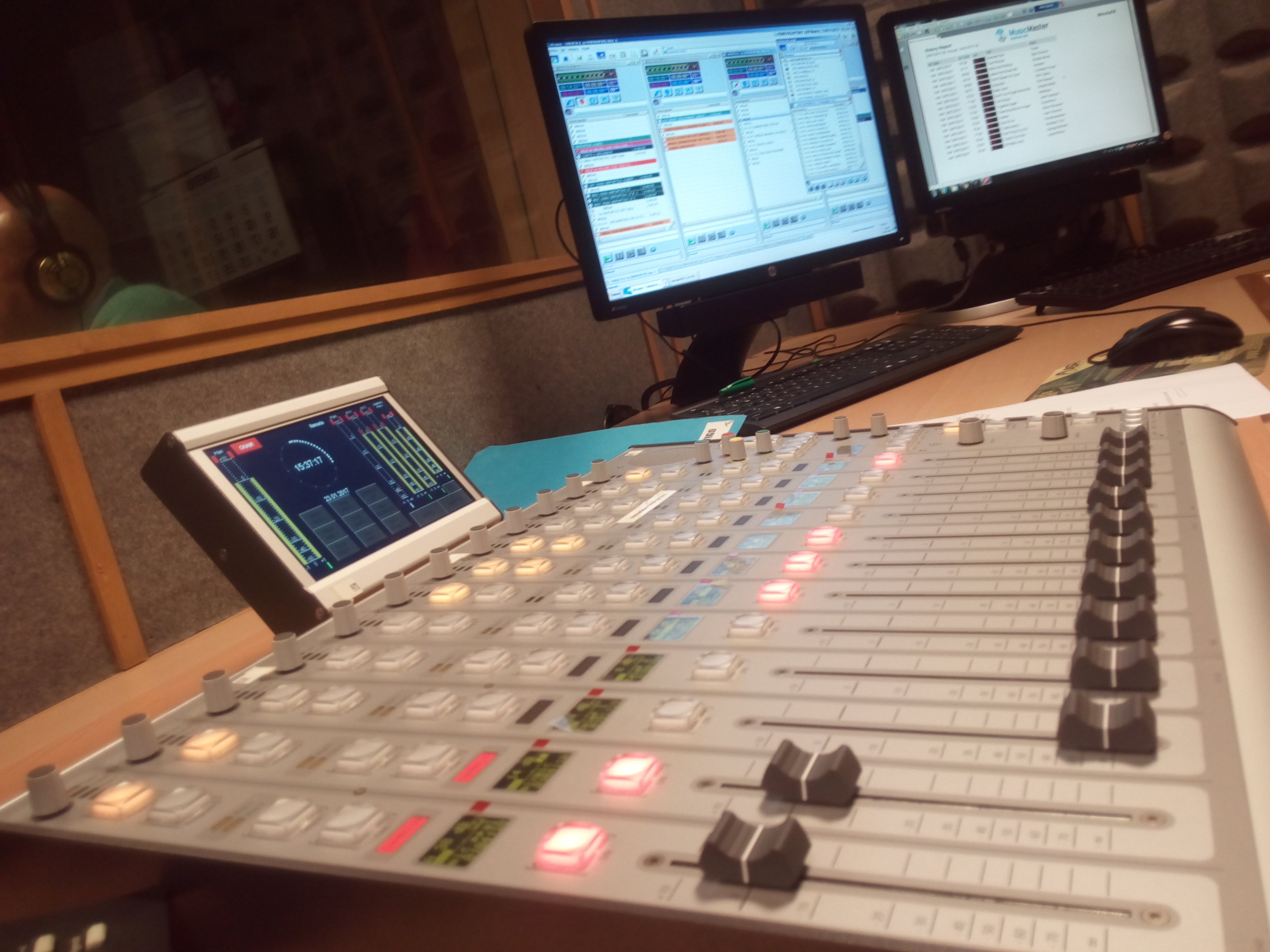 La Brújula avance informativo 21.20 13/02/2017 La Brújula avance informativo 21.20 13/02/2017