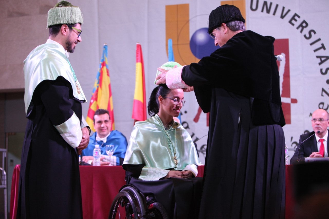 La nadadora Teresa Perales, nueva Doctora Honoris Causa de la UMH La nadadora Teresa Perales, nueva Doctora Honoris Causa de la UMH