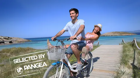 Pareja en bici Pareja en bici