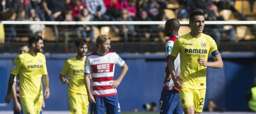 El Villarreal celebra un gol ante el Granada El Villarreal celebra un gol ante el Granada