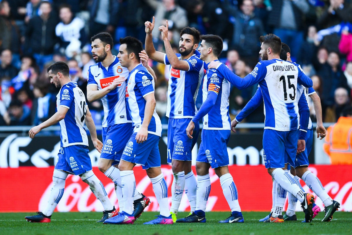 Espanyol 3 - 1 Sevilla. El Espanyol frena a un Sevilla con diez desde el minuto 1 por un polémico penalti Espanyol 3 - 1 Sevilla. El Espanyol frena a un Sevilla con diez desde el minuto 1 por un polémico penalti