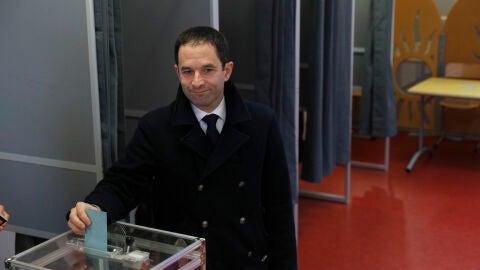 Hamon el colegio de Par&iacute;s en el que ha votado