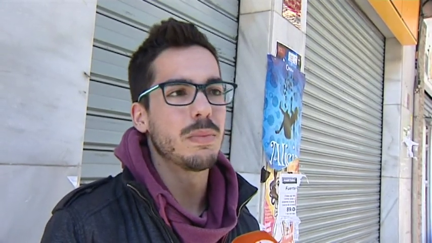 Un estudiante pierde una beca por un euro Un estudiante pierde una beca por un euro