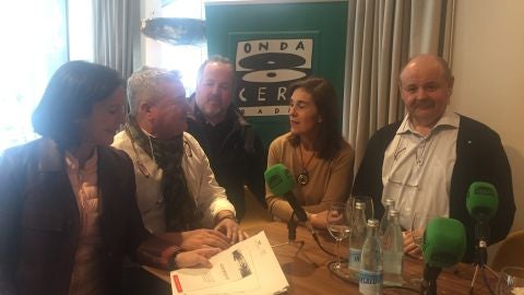 Tertulia de ciudadanos en el Hotel Astoria 7