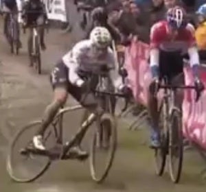 Van Aert, en una prueba de ciclocross Van Aert, en una prueba de ciclocross