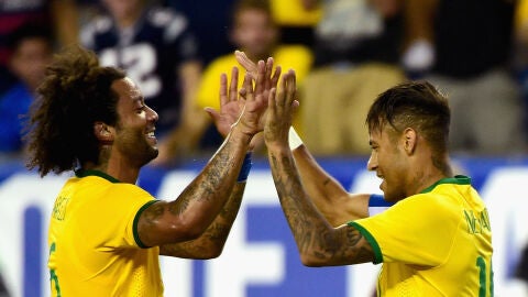 Marcelo y Neymar en un partido con Brasil