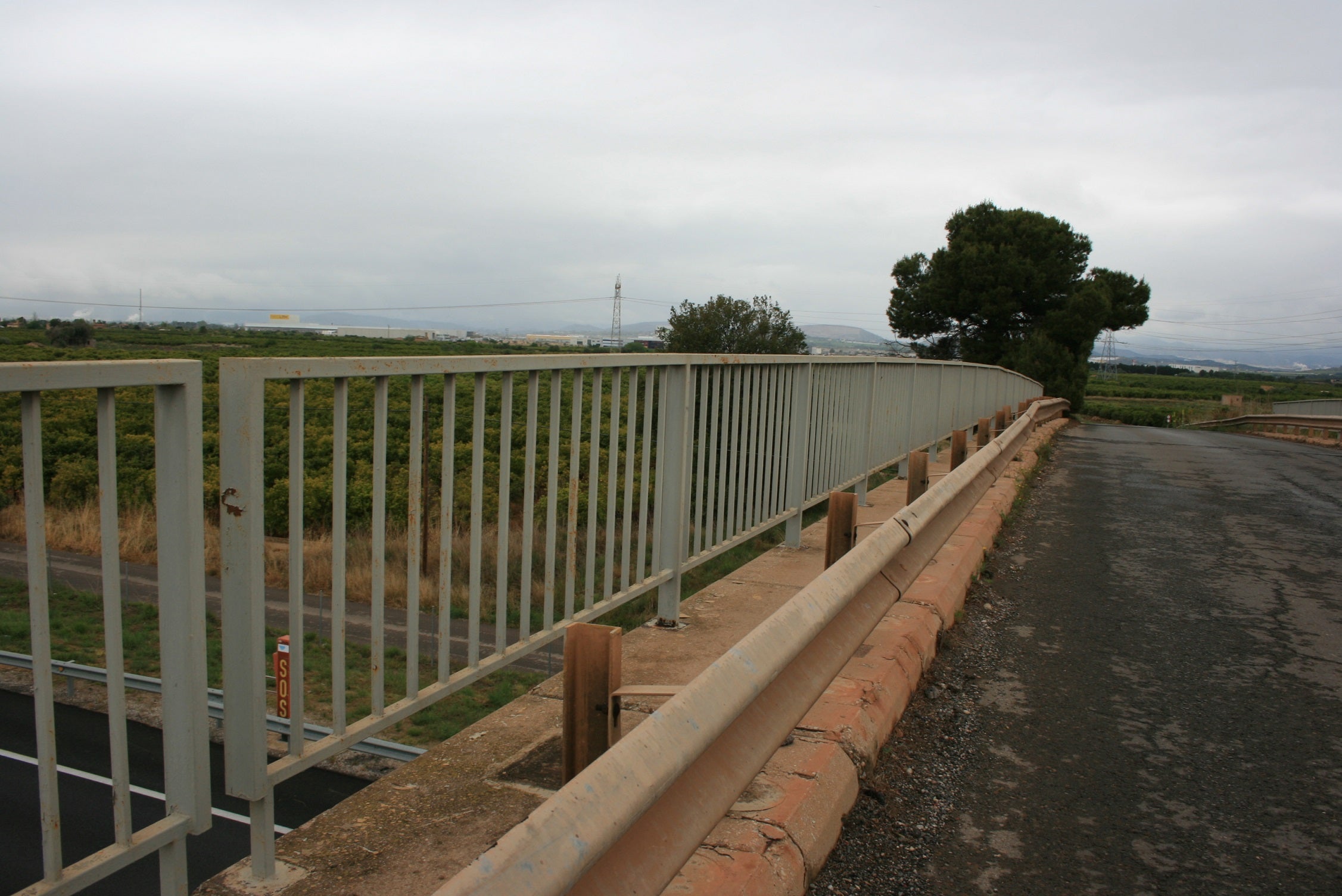 Almassora invertirá 60.000 euros en la reparación de los puentes de la AP-7 Almassora invertirá 60.000 euros en la reparación de los puentes de la AP-7