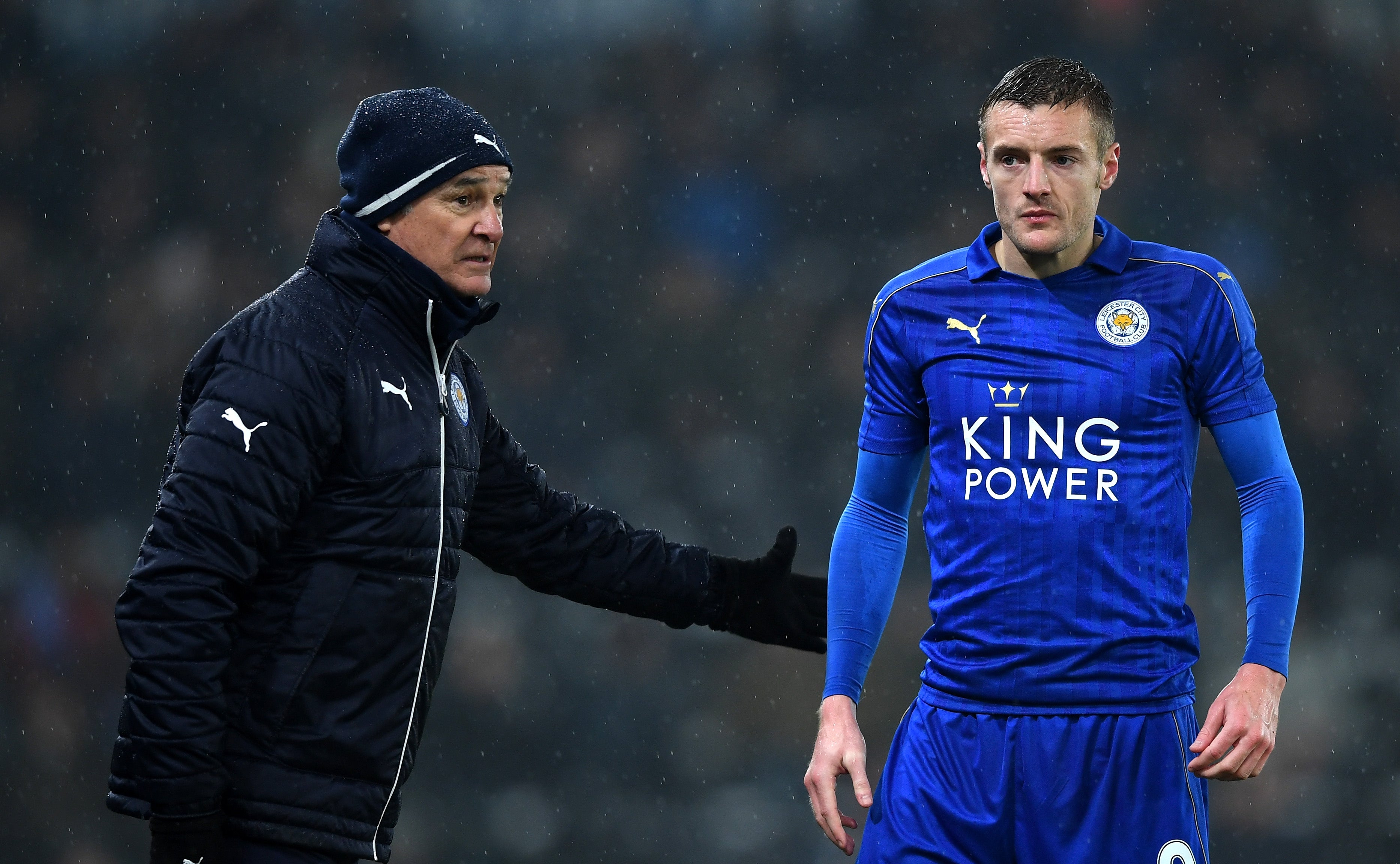 Ranieri prohíbe a los jugadores del Leicester comer más hamburguesas Ranieri prohíbe a los jugadores del Leicester comer más hamburguesas
