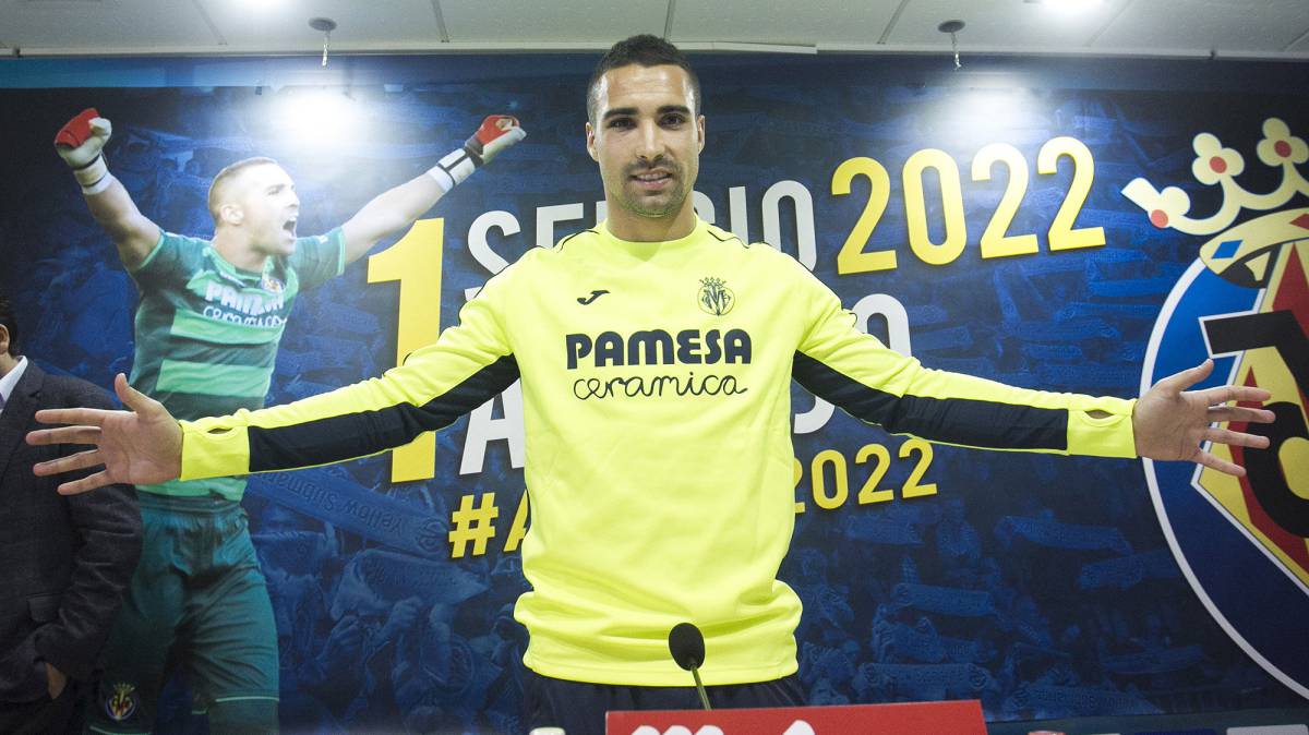 Asenjo: "Roig y su hijo estuvieron a mi lado en el hospital, gestos que hablan de cómo es este club" Asenjo: "Roig y su hijo estuvieron a mi lado en el hospital, gestos que hablan de cómo es este club"