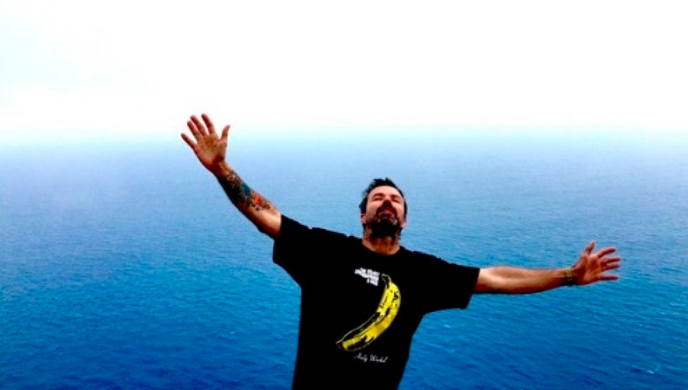 Pau Donés anunciaba con esta foto que estaba limpio de cáncer