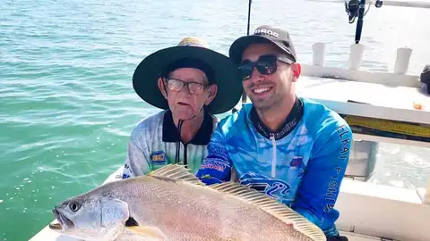 Ray y Mati de pesca Ray y Mati de pesca