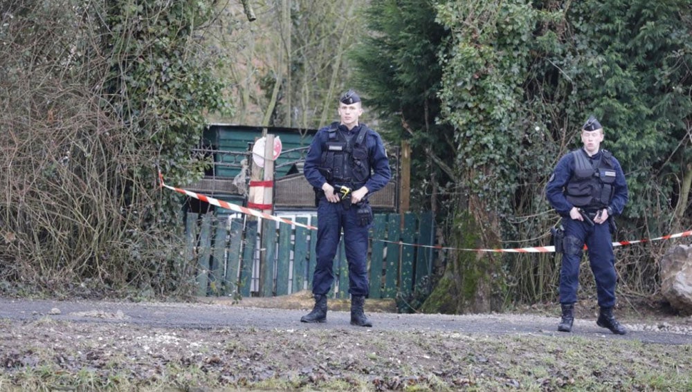 Encuentran muerto a un menor tras ser castigado a correr en ropa interior por hacerse pis en la cama Encuentran muerto a un menor tras ser castigado a correr en ropa interior por hacerse pis en la cama