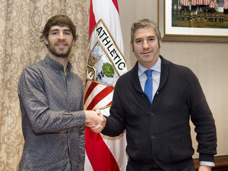 Yeray Álvarez renueva con el Athletic hasta 2022: "Después de todo lo que me ha pasado, me encuentro muy bien" Yeray Álvarez renueva con el Athletic hasta 2022: "Después de todo lo que me ha pasado, me encuentro muy bien"